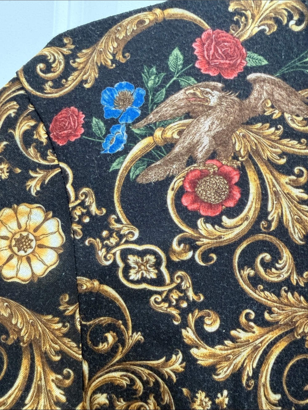 Zara Men’s S Black and Gold Baroque Floral Print Tee - Picture 4 of 6